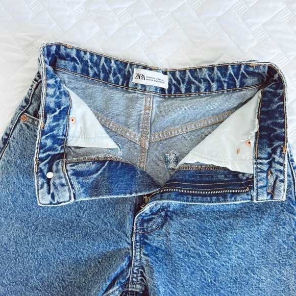 Zara Mom Fit Shorts - Picture 3 of 4